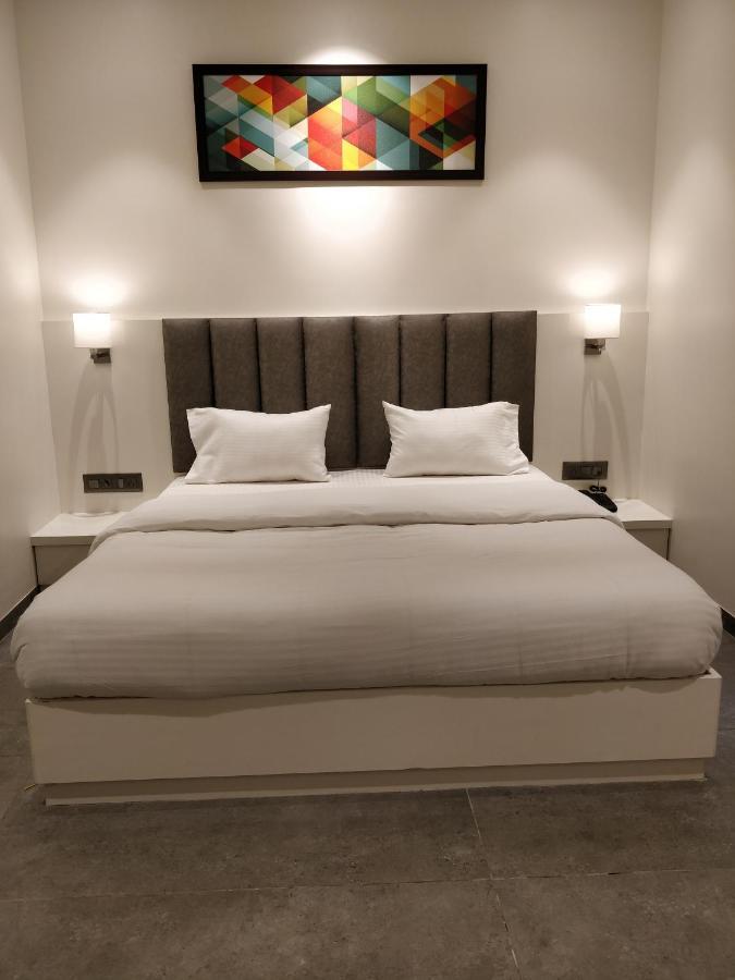 Hotel My Home Residency Nashik Eksteriør billede